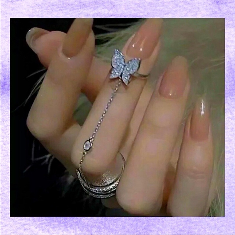 Elegant Silver Butterfly Chain Ring Set